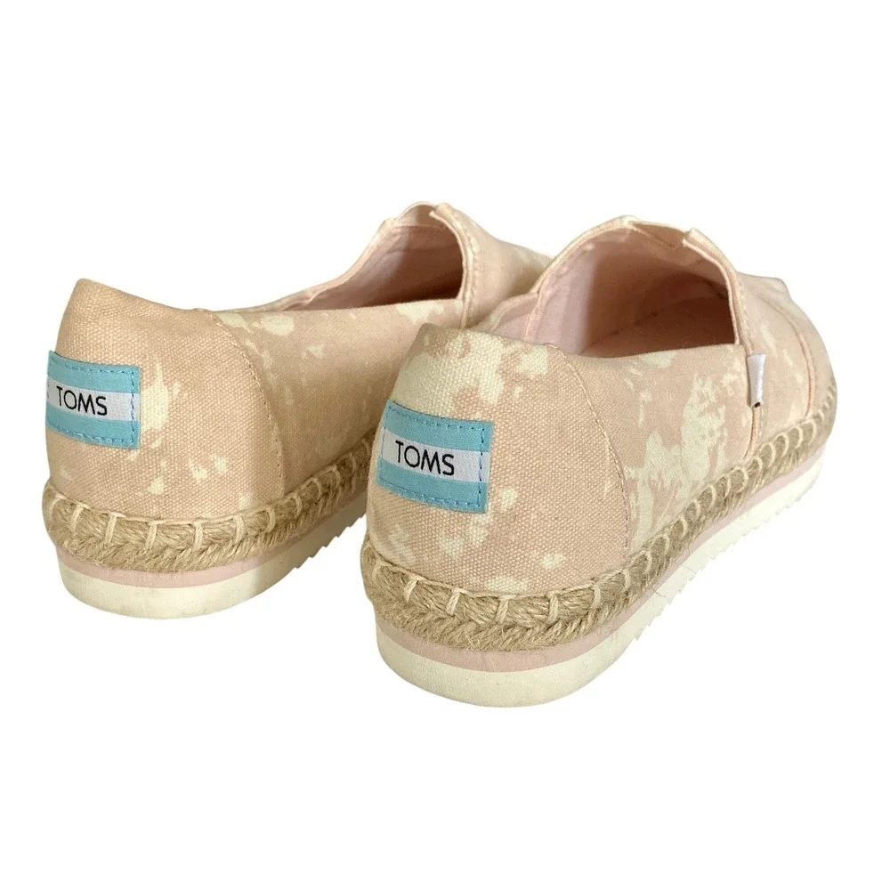 Toms step into